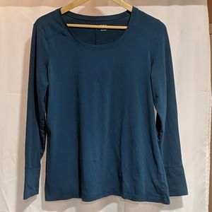 Women's long sleeve t shirt